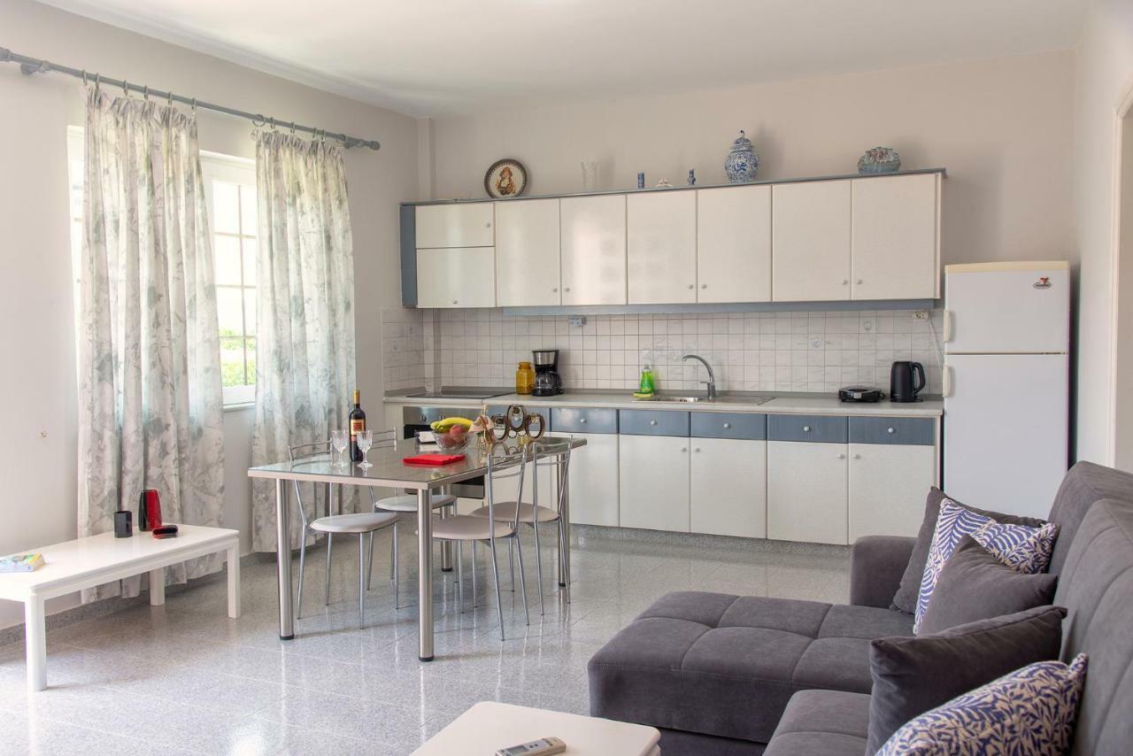 Lazaros Home 1 باليكاسترون المظهر الخارجي الصورة